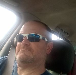 Meet your Posher, Derrick